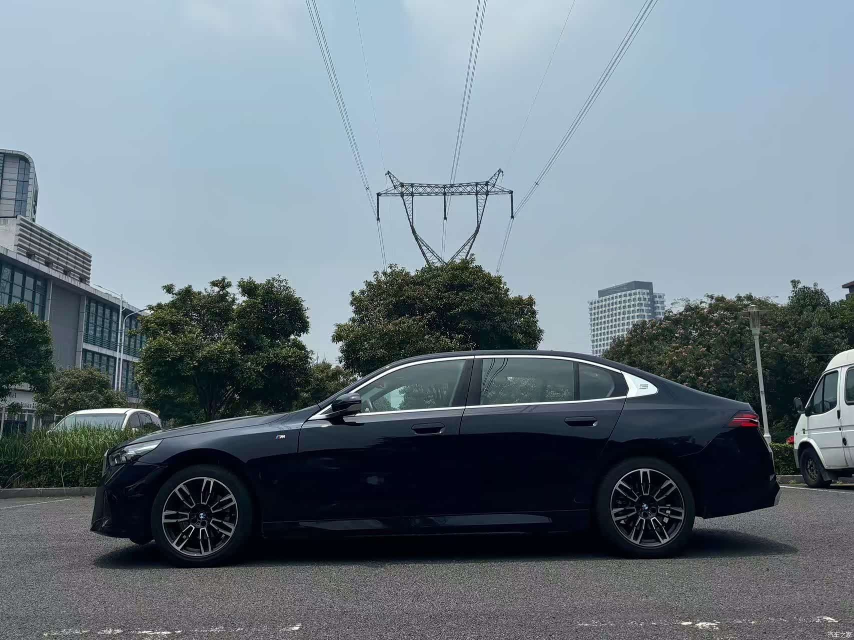 BMW 5 Series, 2025 2