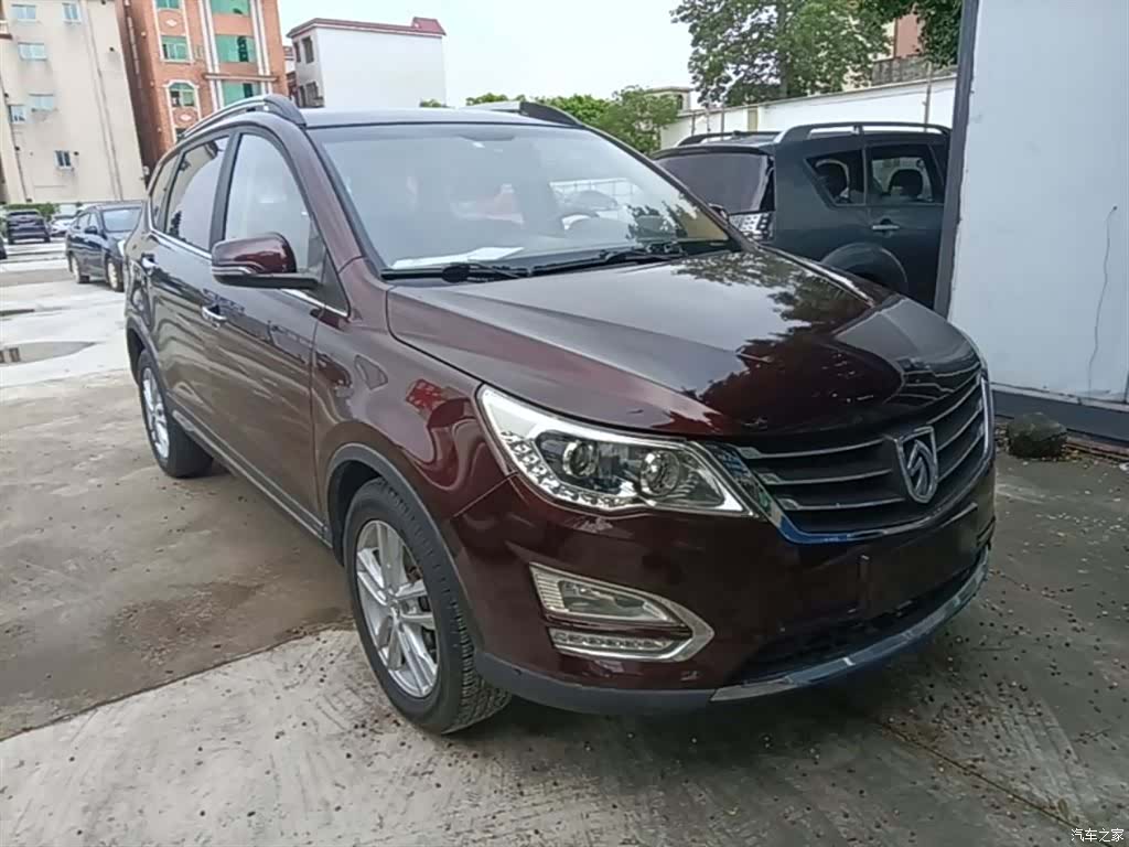Wuling 560, 2016 3