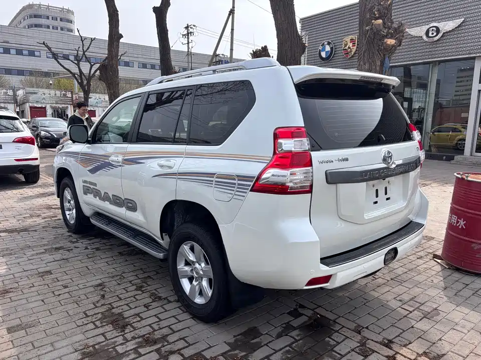 Toyota Prado