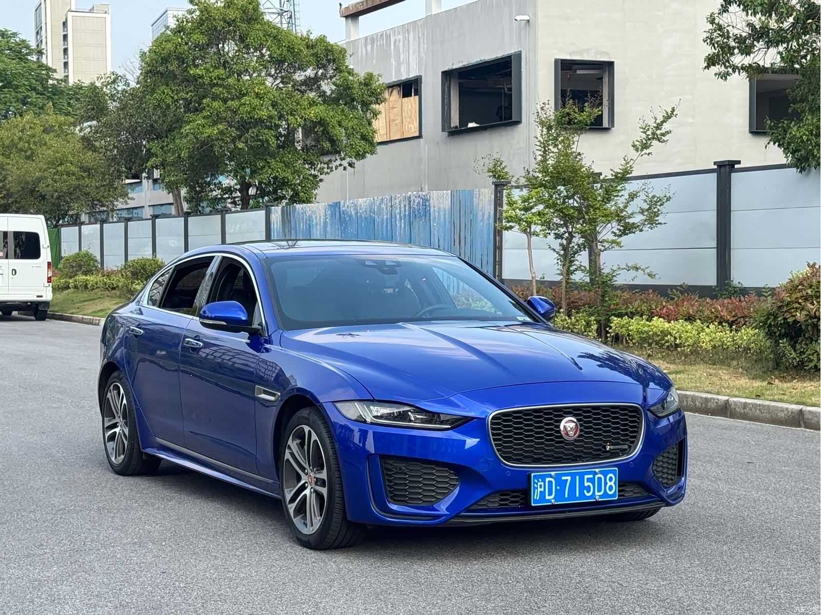 Land Rover XEL, 2021 3