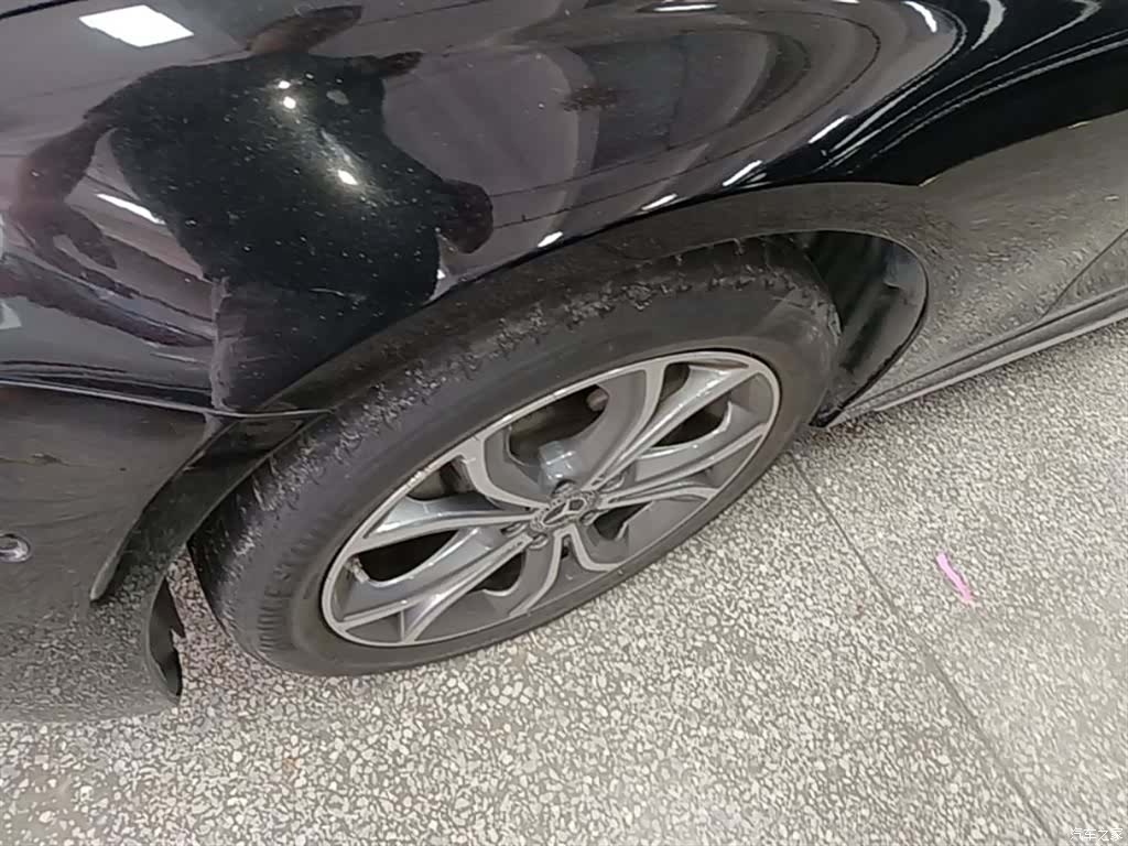 Mercedes-Benz E-Class, 2023 23