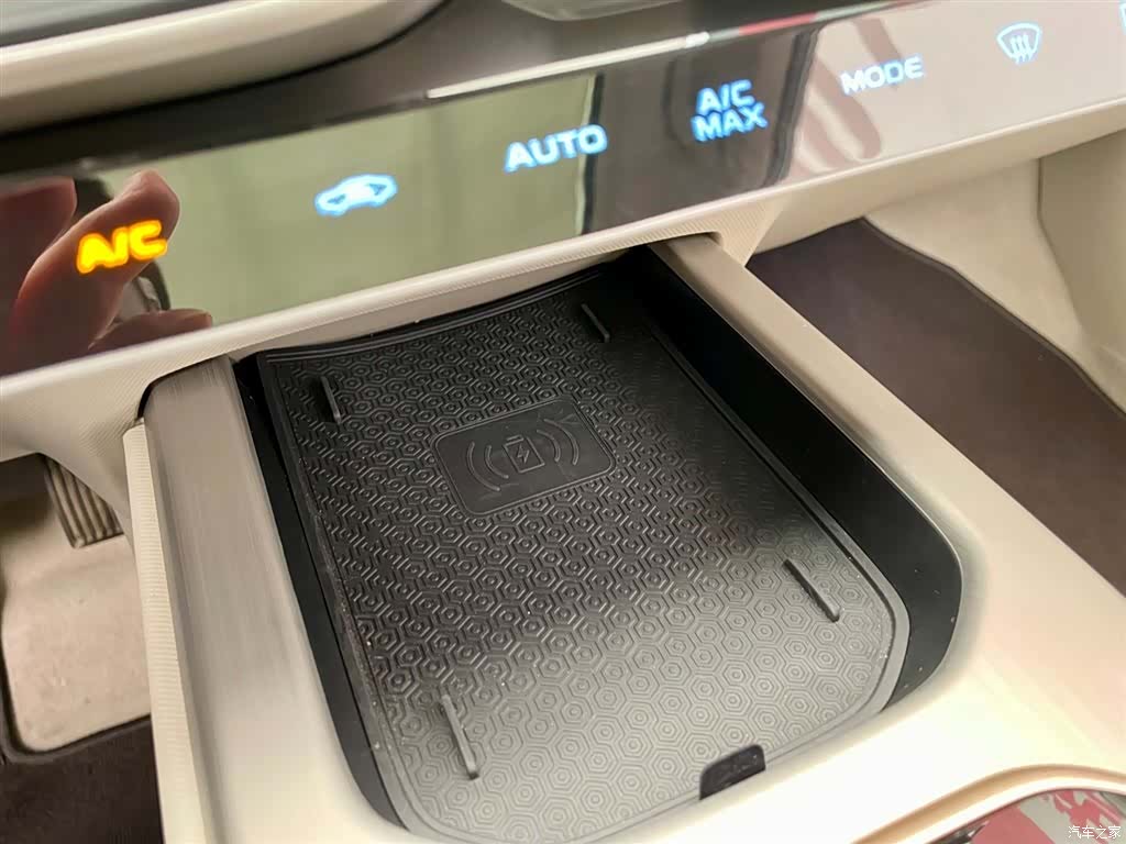 Geely Icon, 2022 11