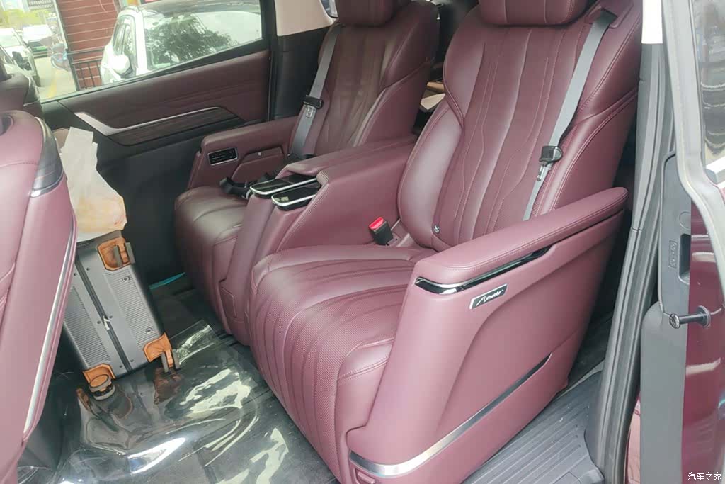 Buick Century, 2024 11