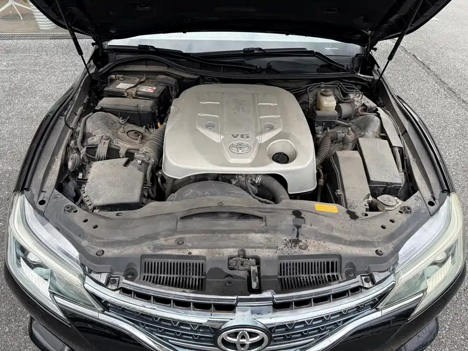 Toyota Reiz