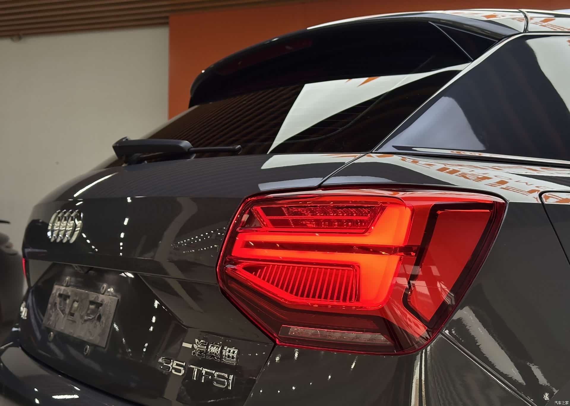 Audi Q2L, 2020 8