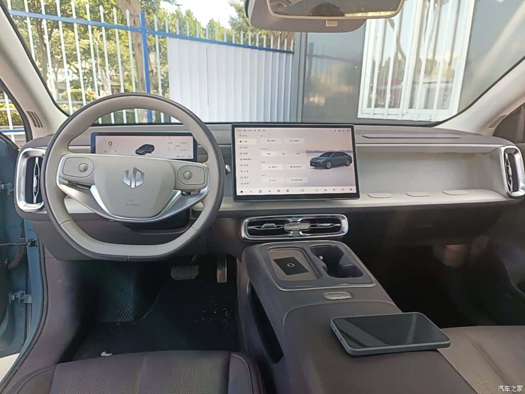 Leapmotor B01, 2025 10