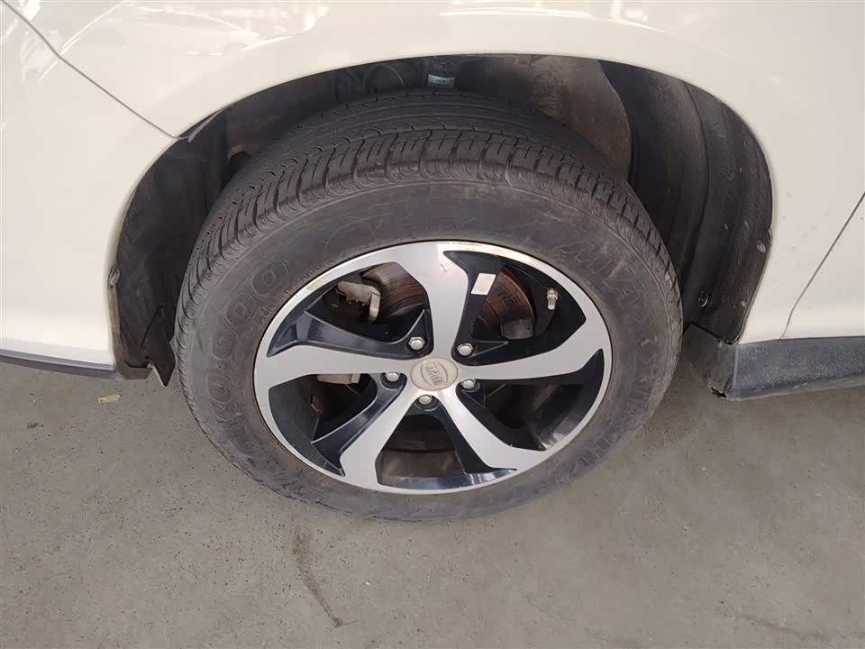 BYD S7