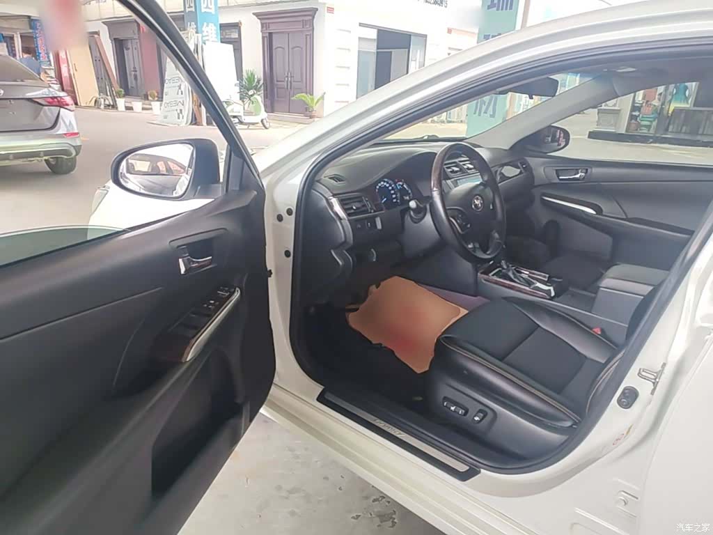 Toyota Camry, 2017 16
