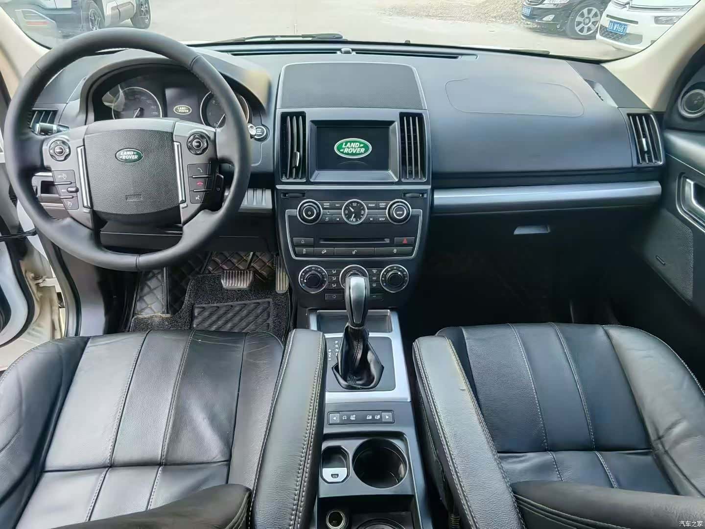 Land Rover SD4, 2013 9