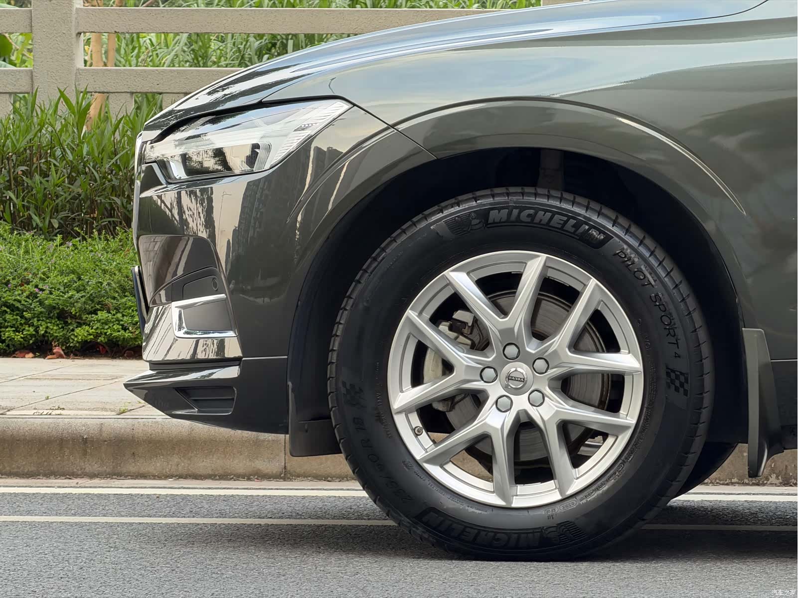 Volvo XC60, 2019 все фото
