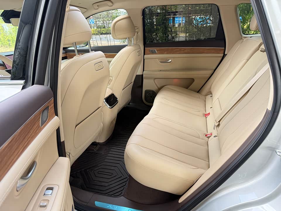 AITO Ask the world M7