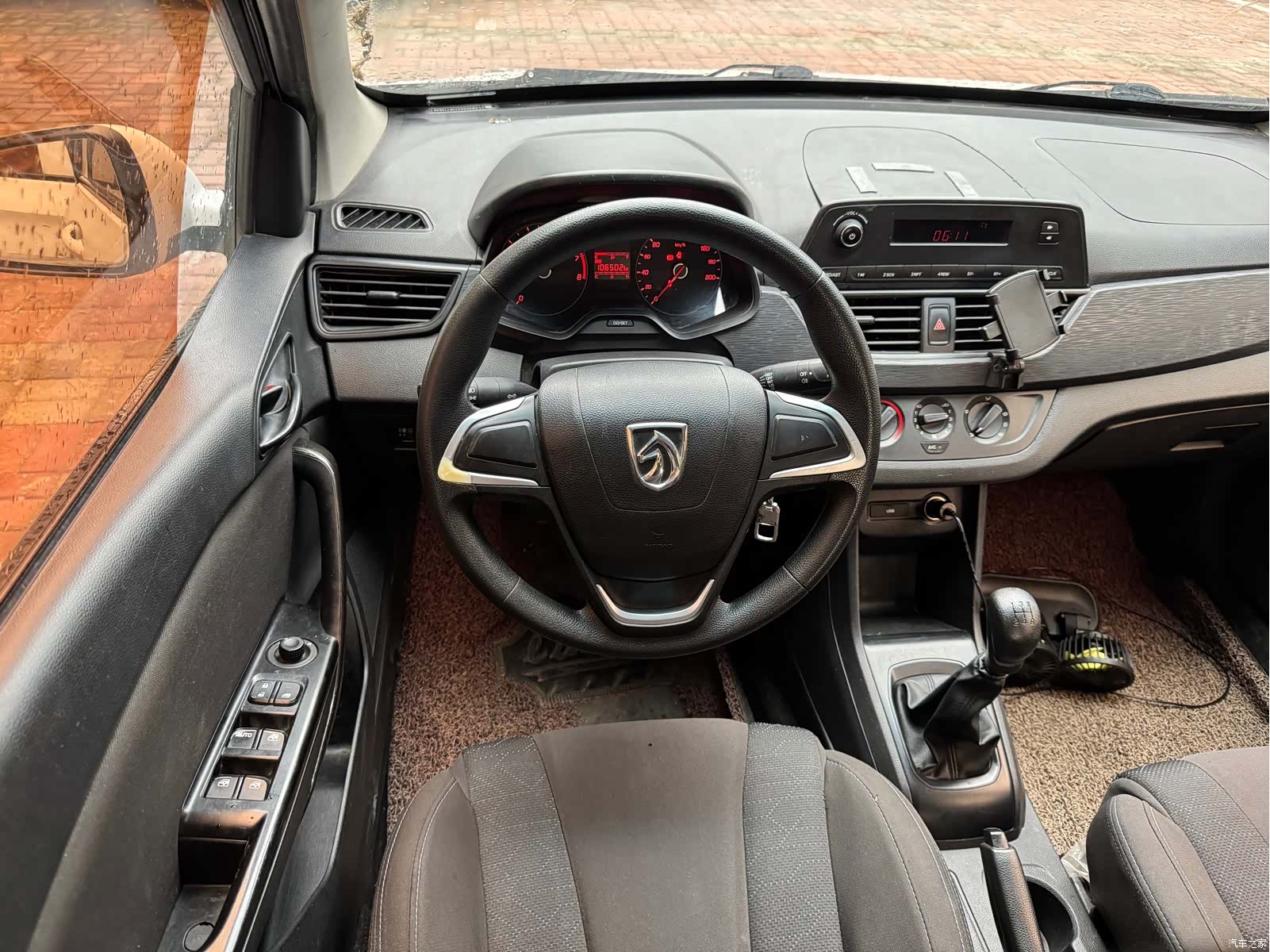 Wuling 310, 2018 12