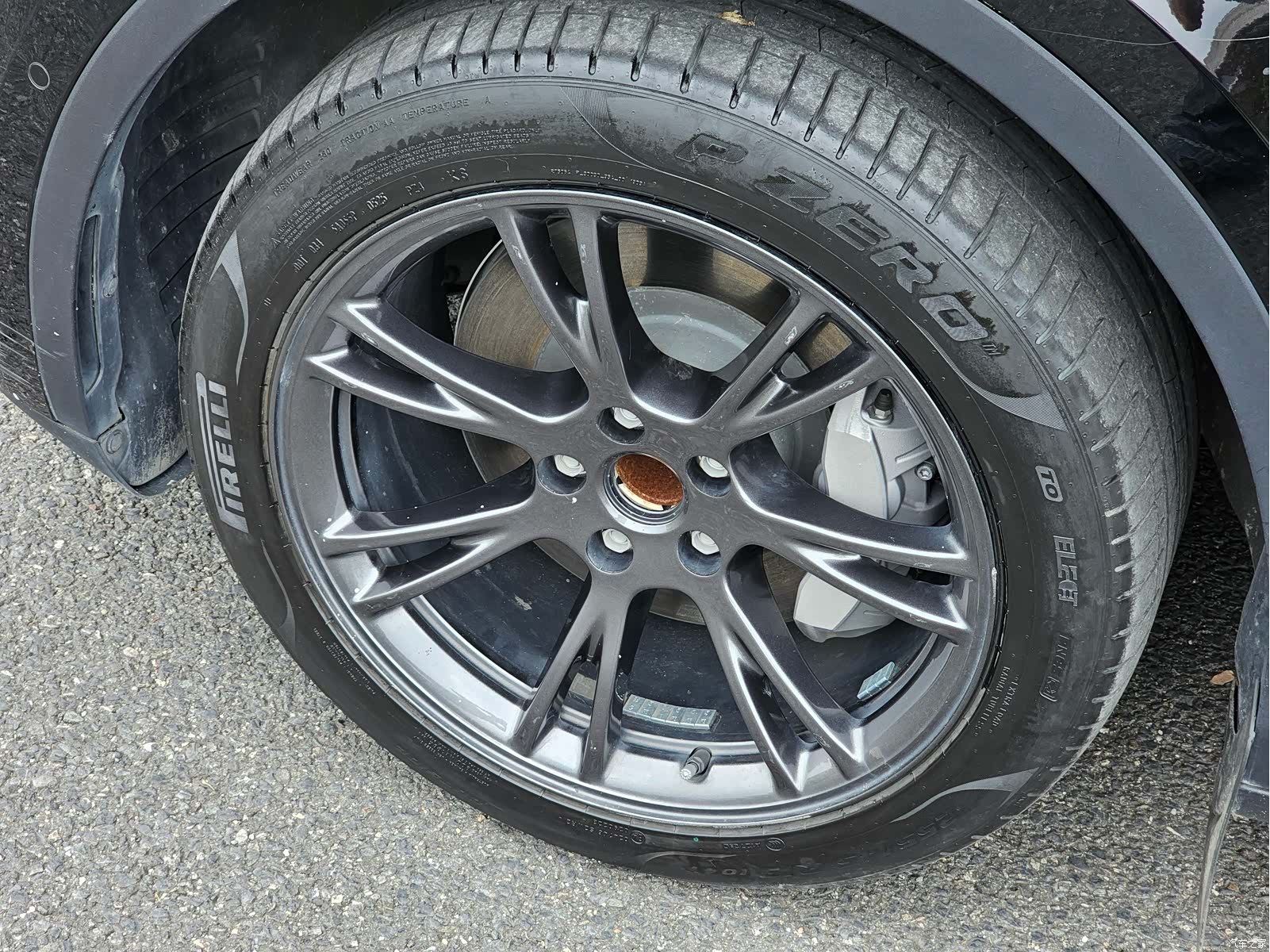 Tesla Model Y, 2024 все фото