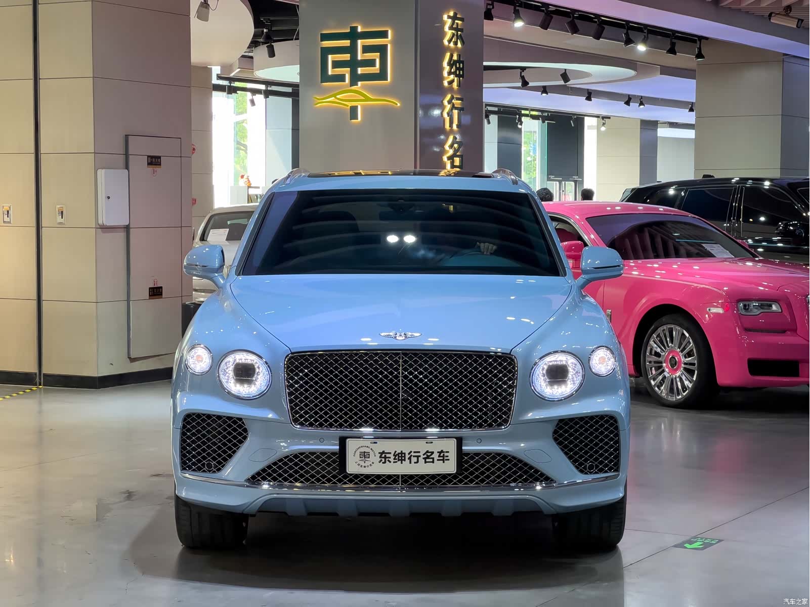 Bentley Bentayga, 2023 2