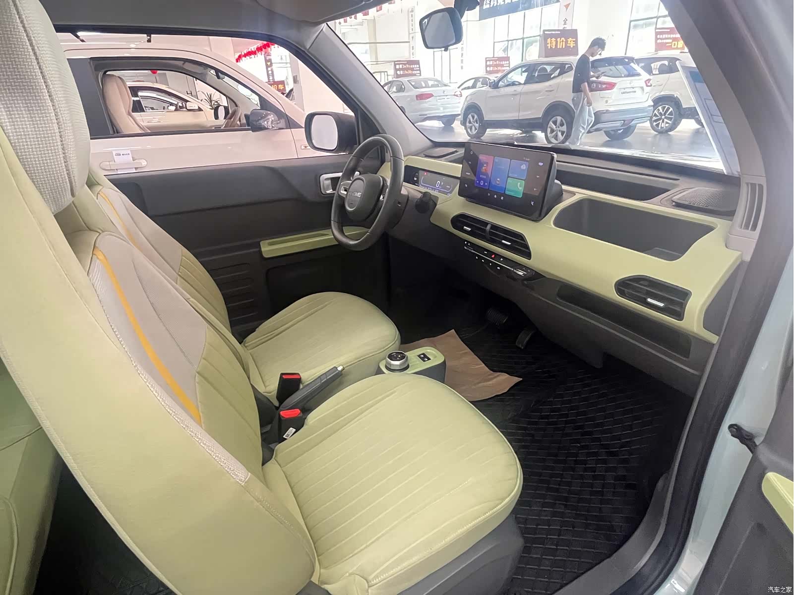 Geely Panda, 2023 9