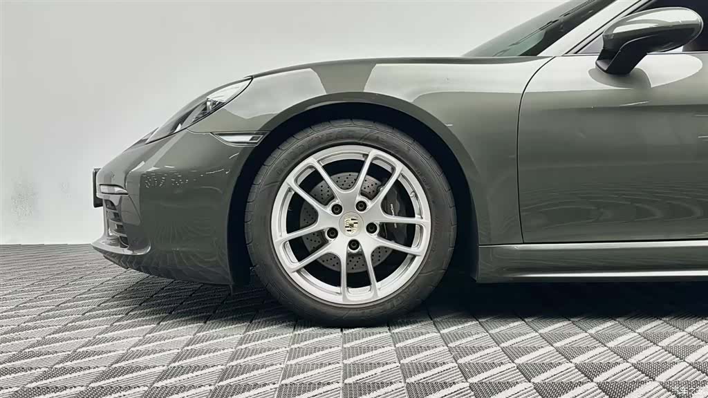 Porsche Cayman, 2023 8