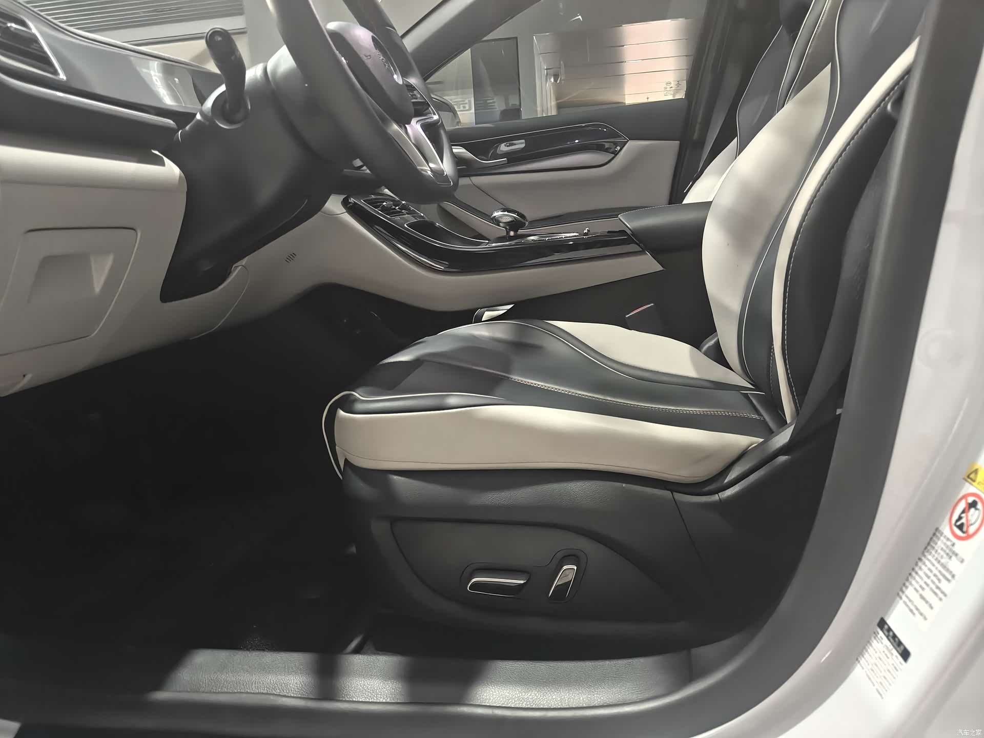 BYD Qin, 2022 17
