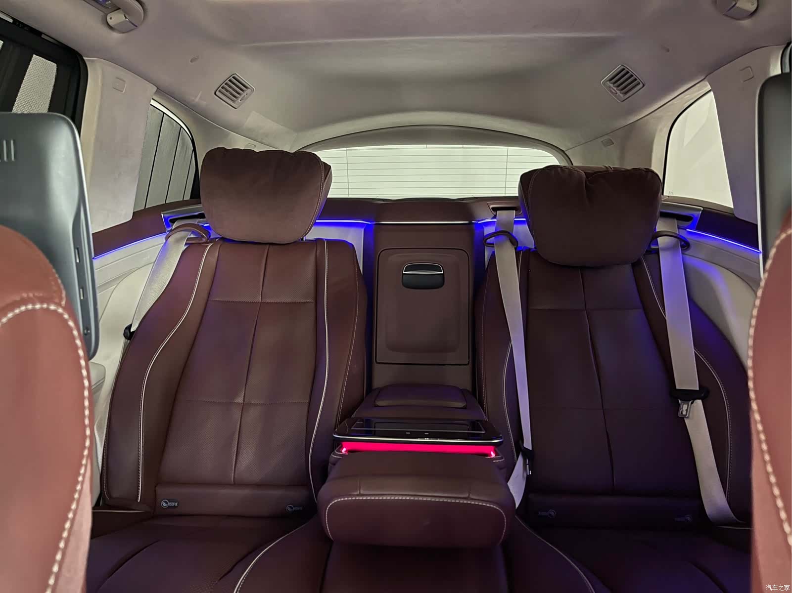Maybach GLS, 2022 14
