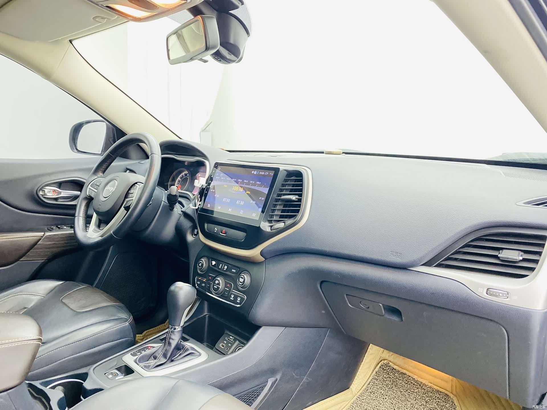 Jeep Cherokee, 2016 12