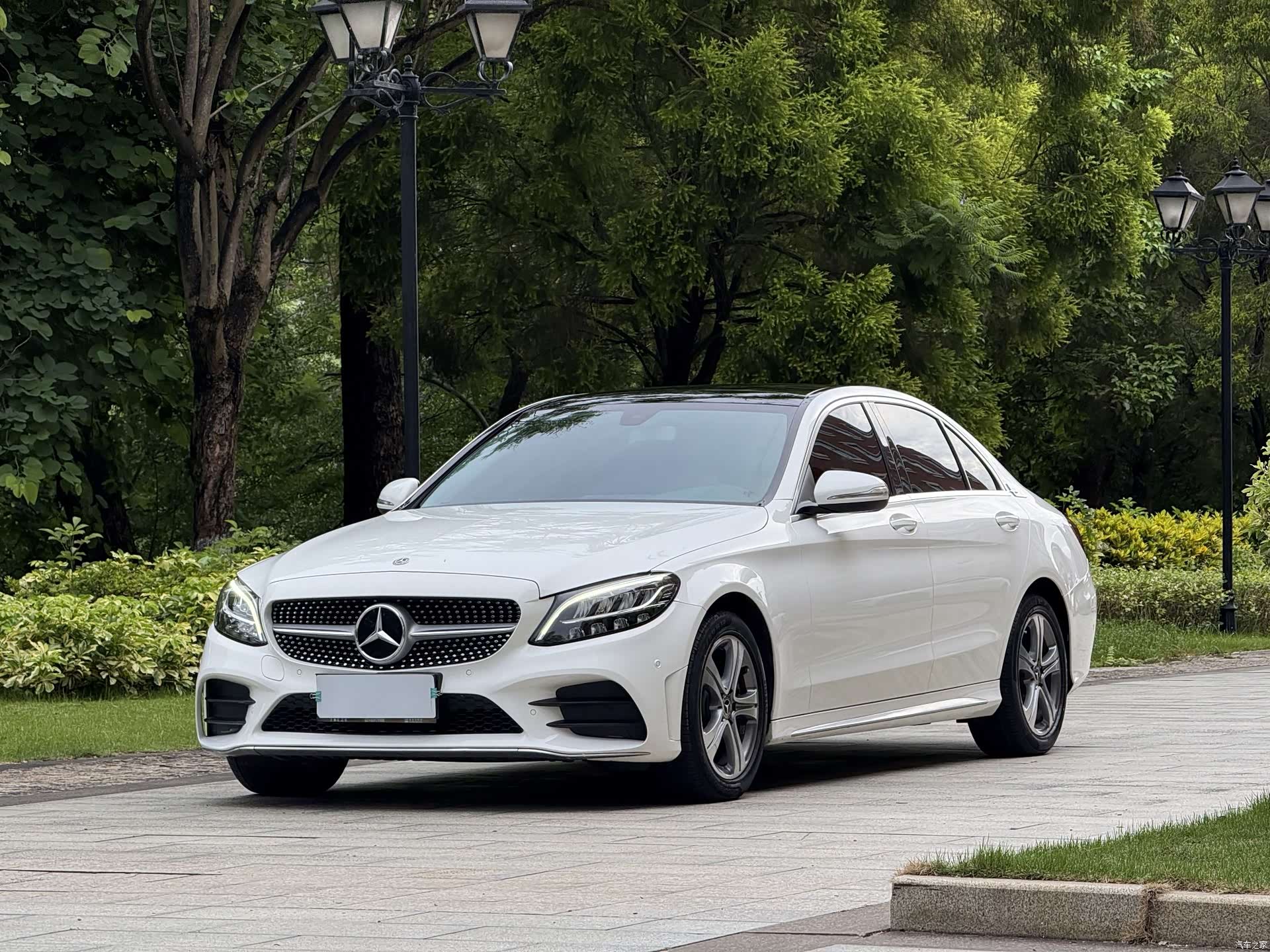 Mercedes-Benz C-Class, 2019 1
