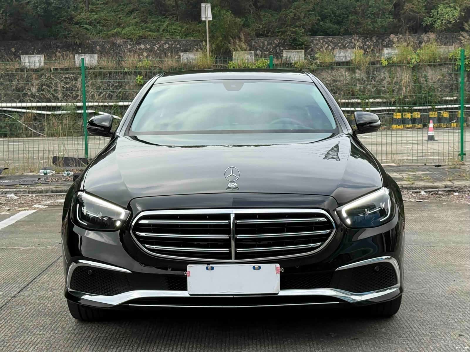 Mercedes-Benz E-Class, 2023 1