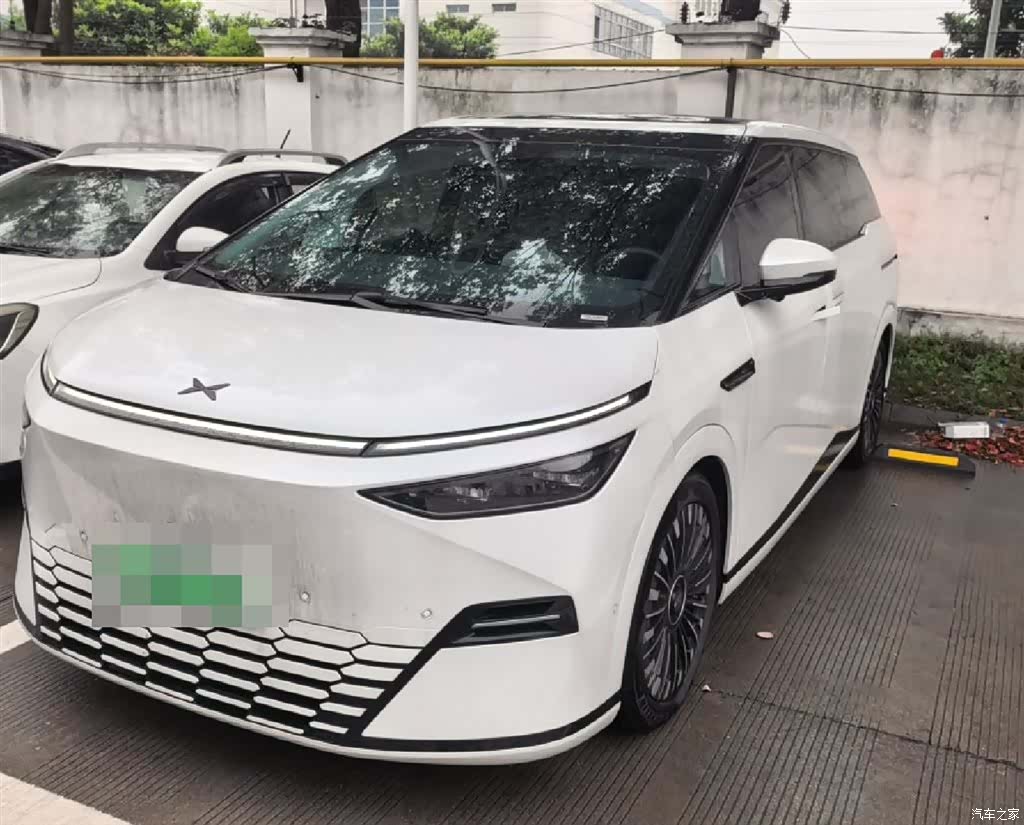 Xpeng X9, 2025 1