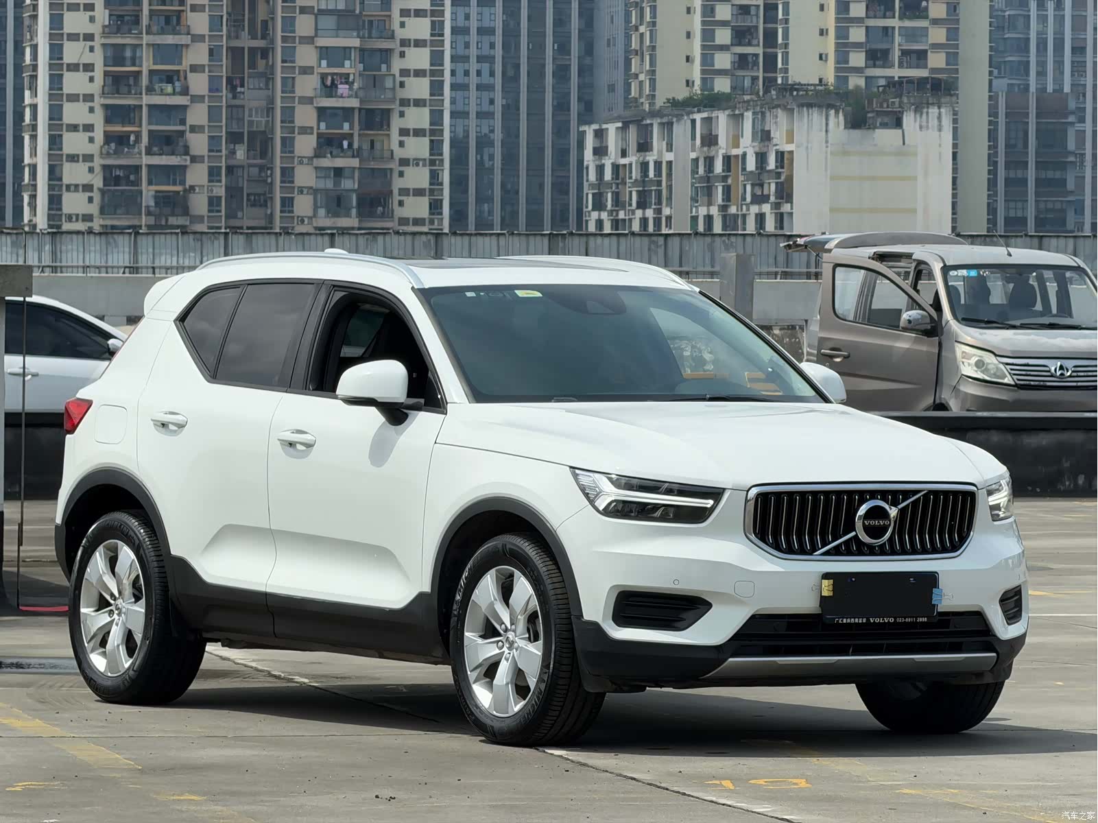 Volvo XC40, 2020 все фото