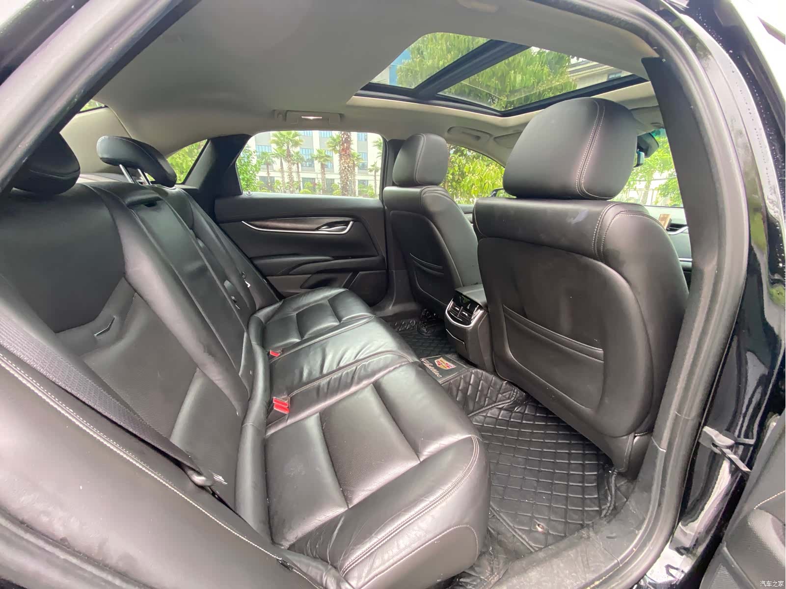 Cadillac XTS, 2019 13