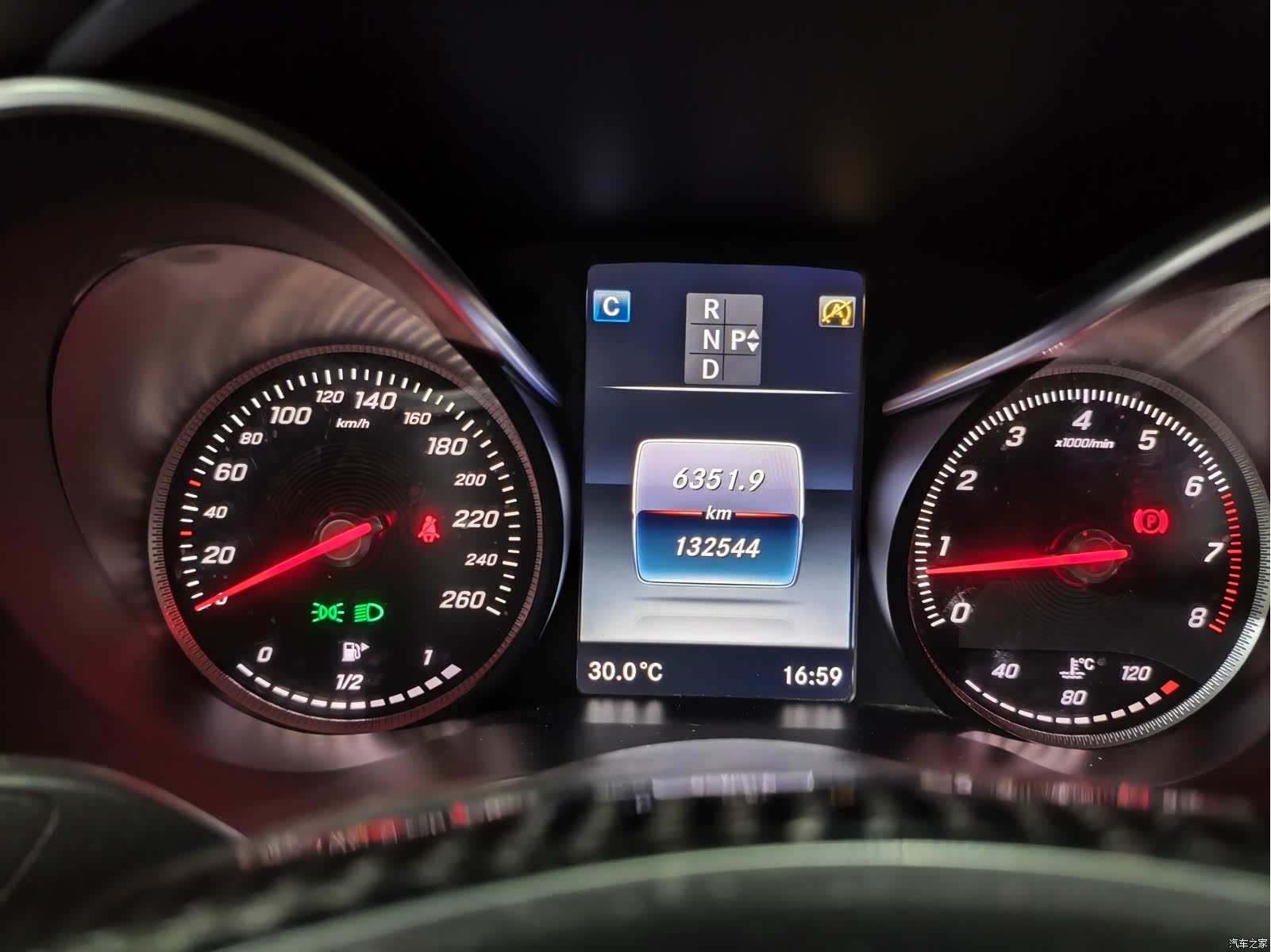 Mercedes-Benz C-Class, 2016 11