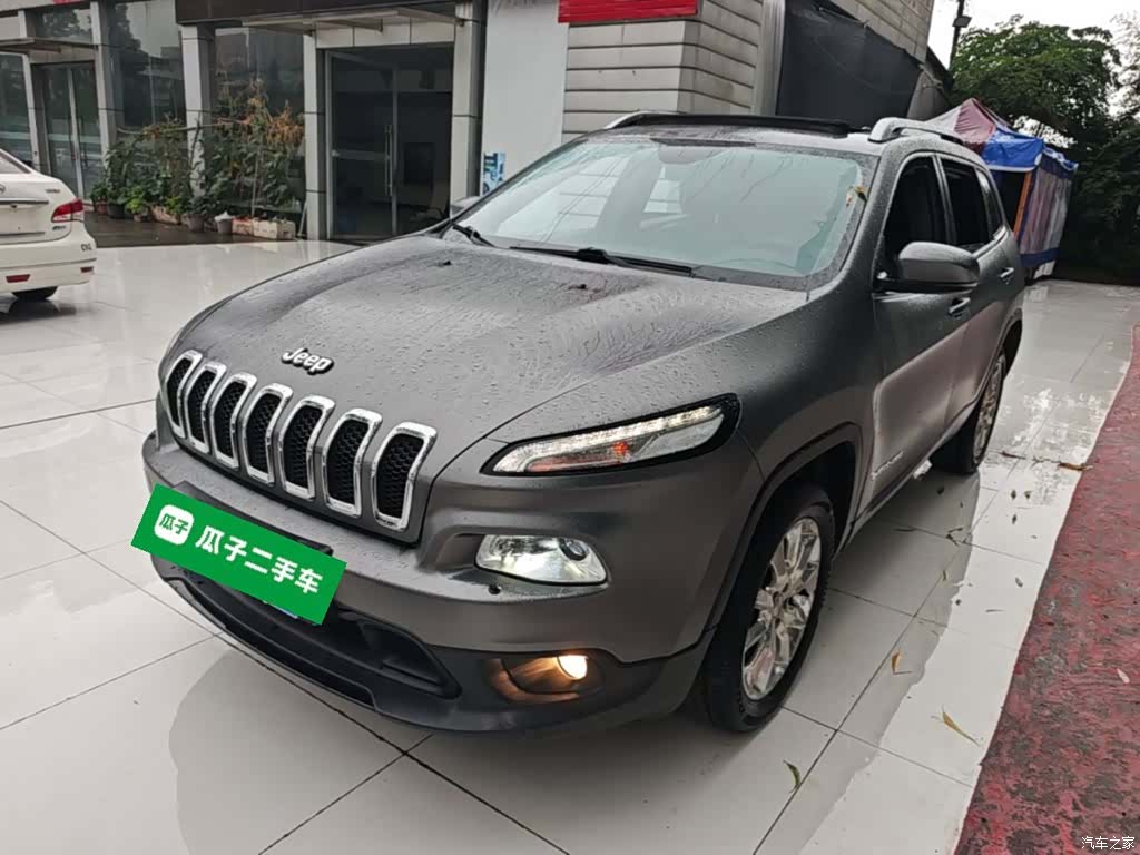 Jeep Cherokee, 2015 1