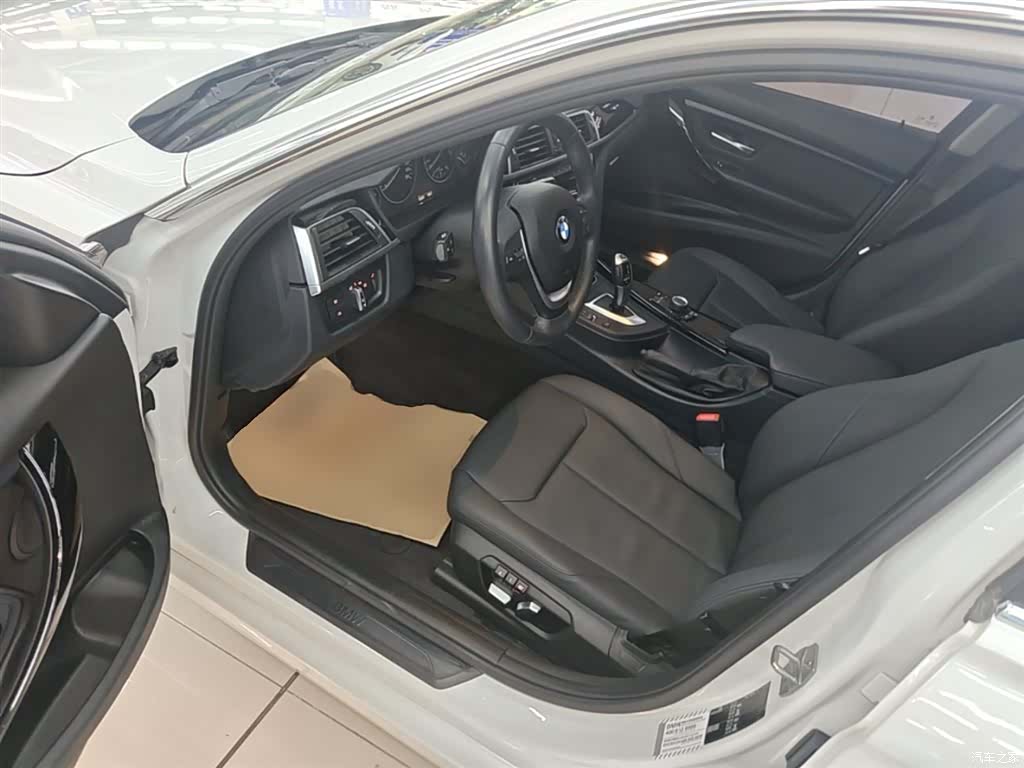 BMW 3 Series, 2017 16
