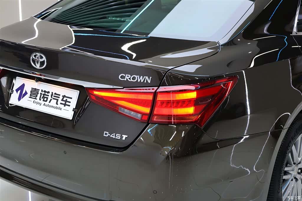 Toyota Crown, 2017 15