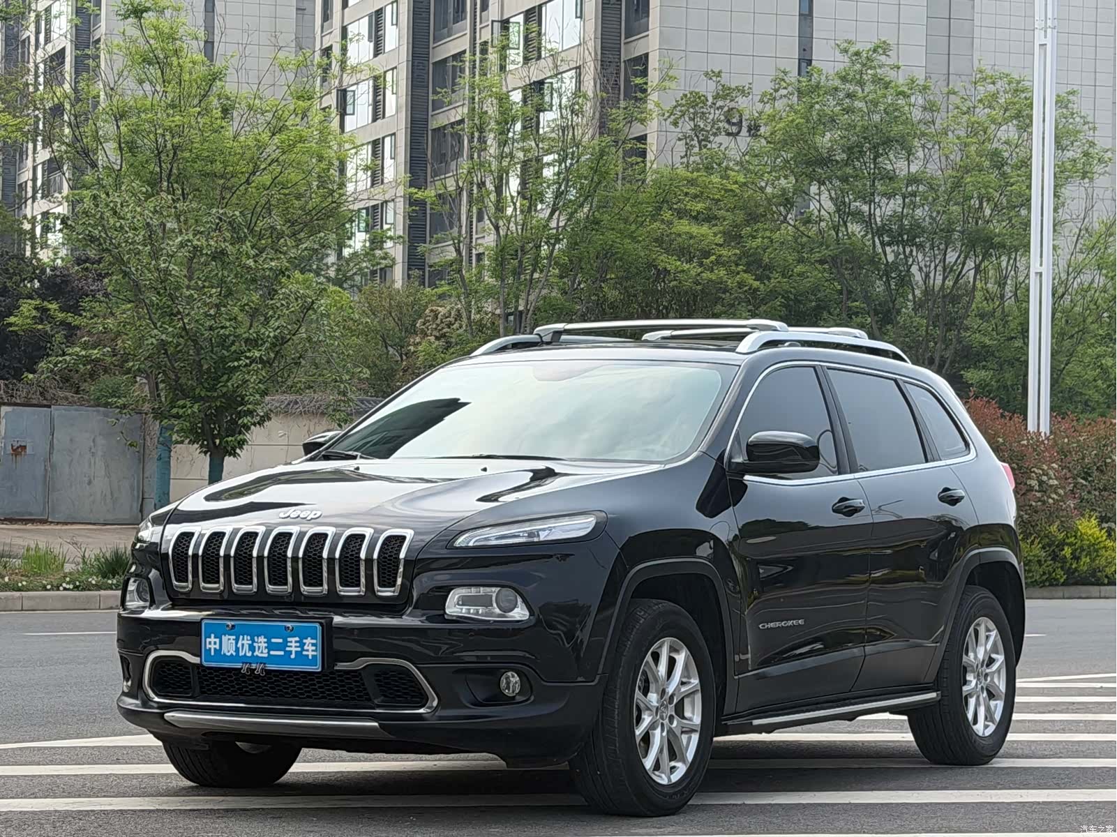 Jeep Cherokee, 2017 1