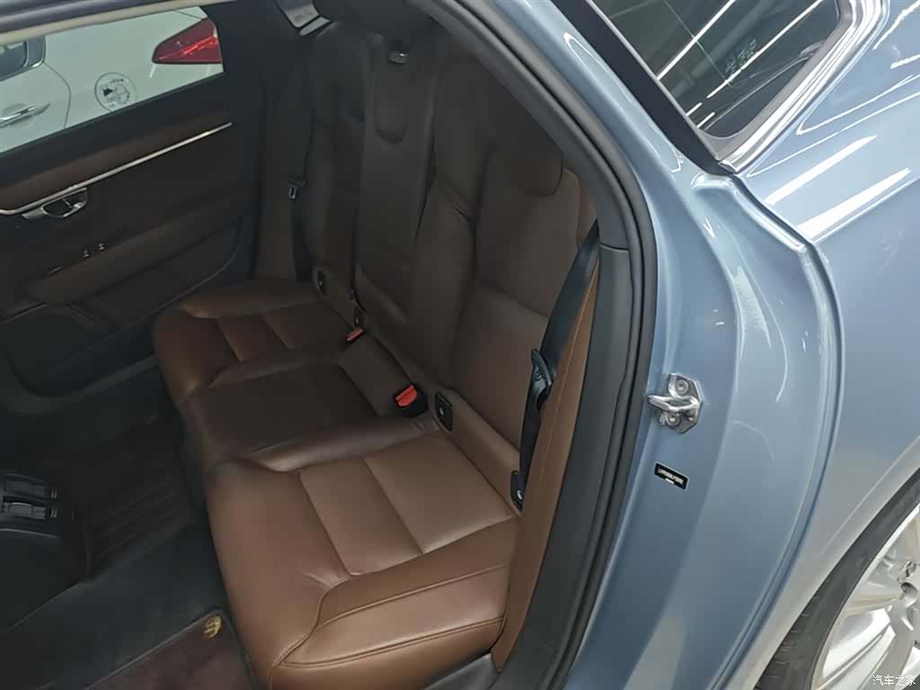 Volvo S90, 2019 17