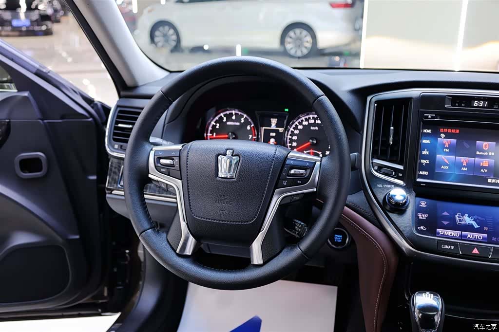 Toyota Crown, 2017 23