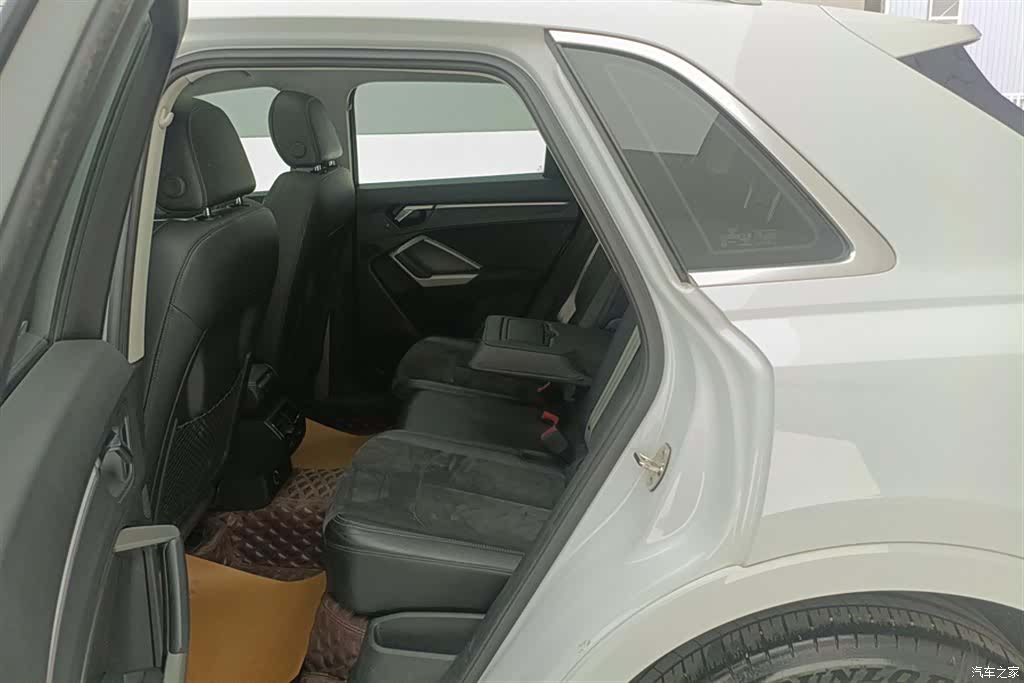 Audi Q3, 2021 11