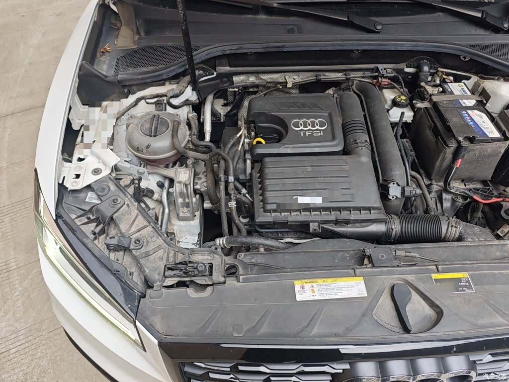 Audi Q2L, 2019 21
