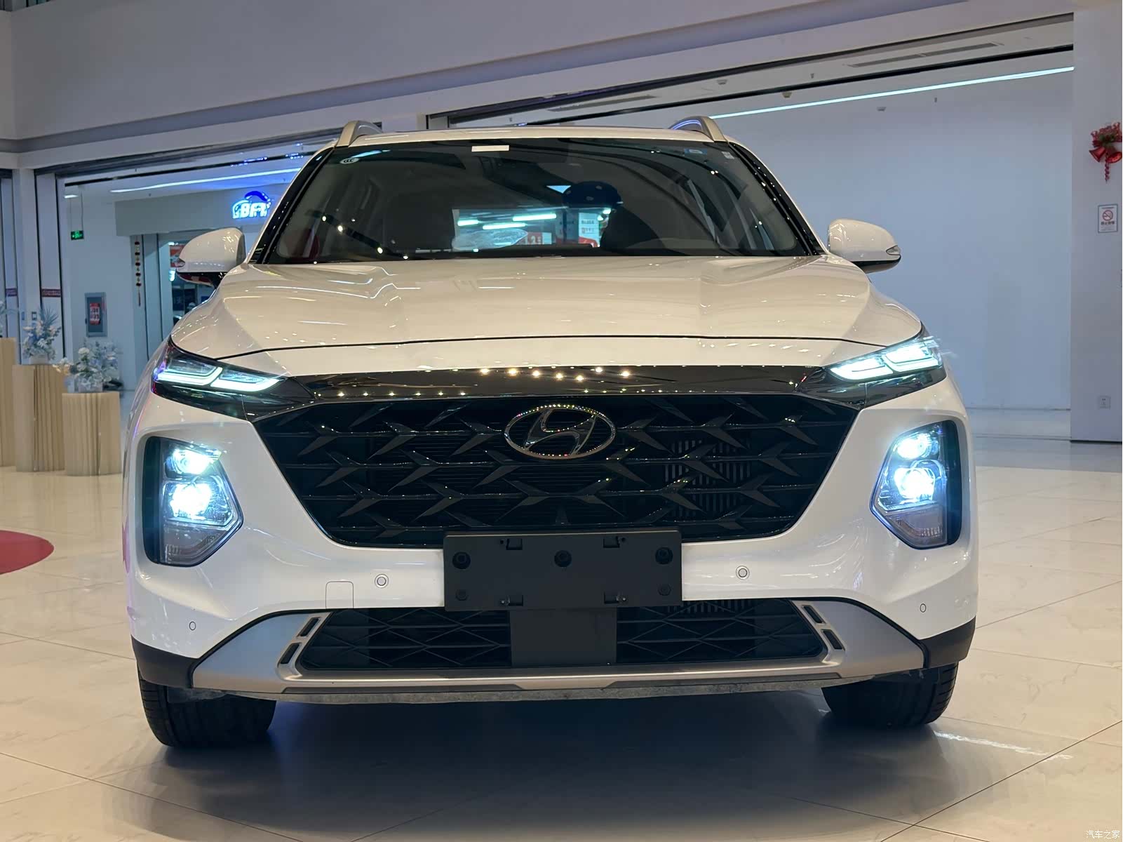 Hyundai Santa Fe, 2023 2