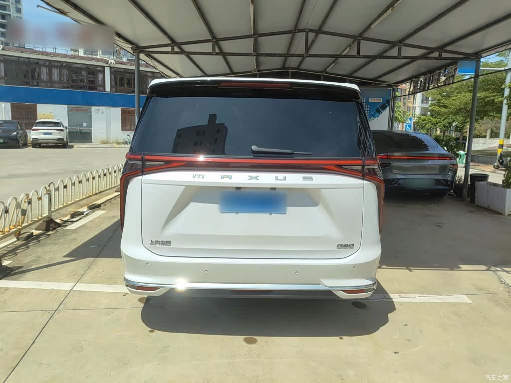 Maxus G90, 2022 10