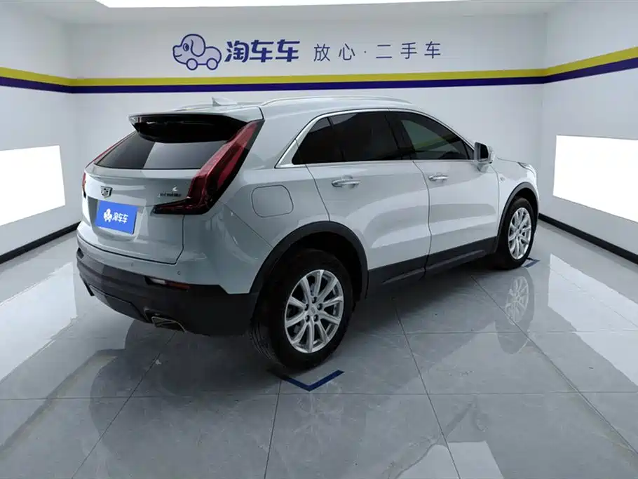 Cadillac XT4