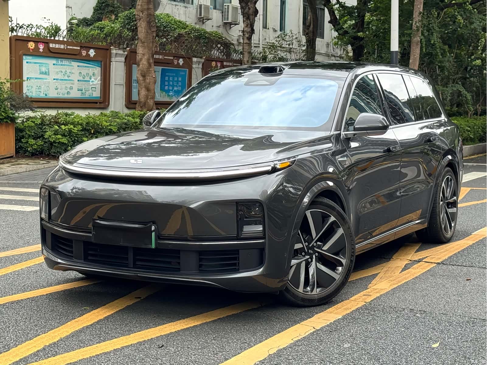 Li Auto L9, 2023 1