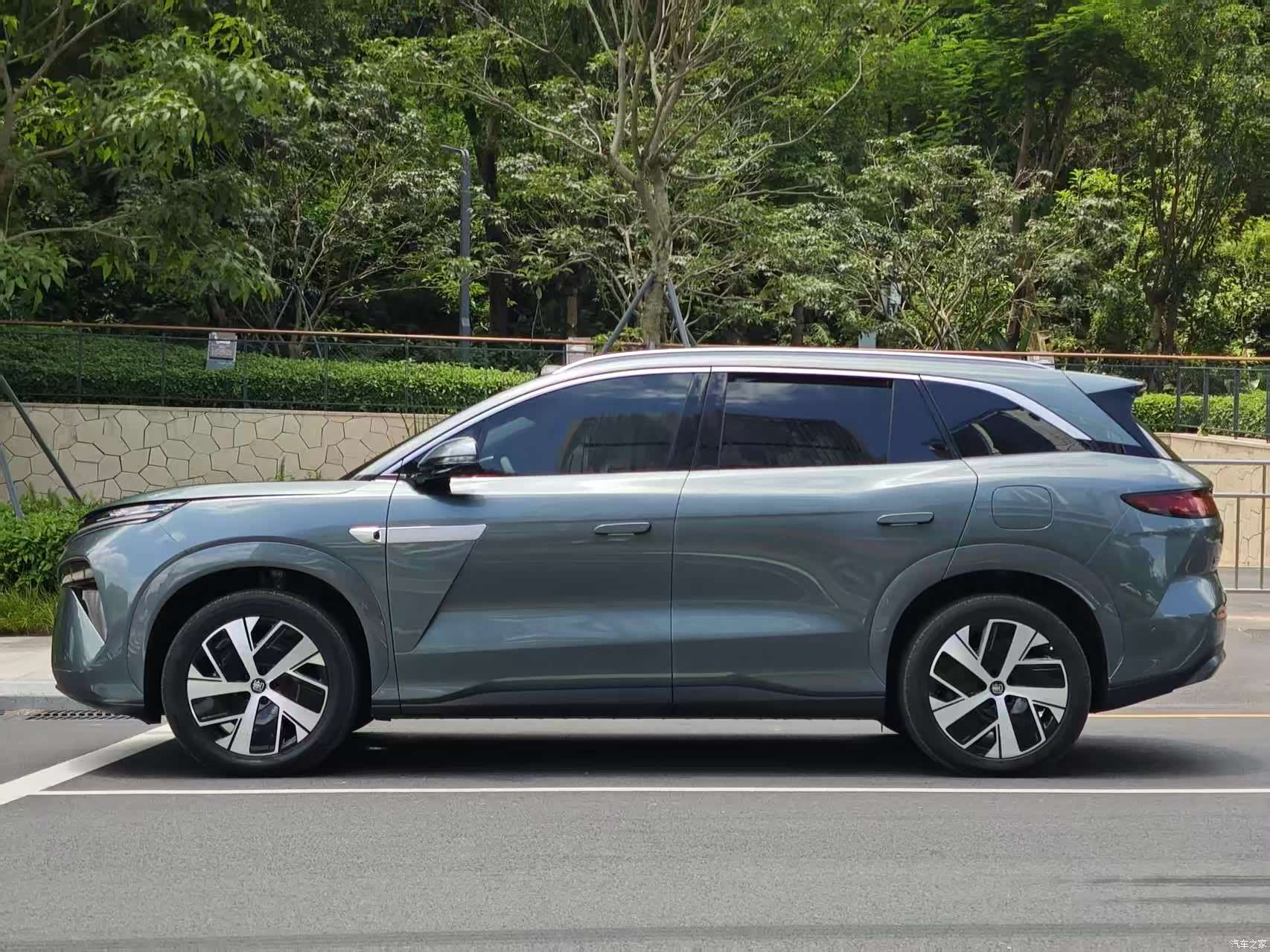 BYD Tang, 2025 4