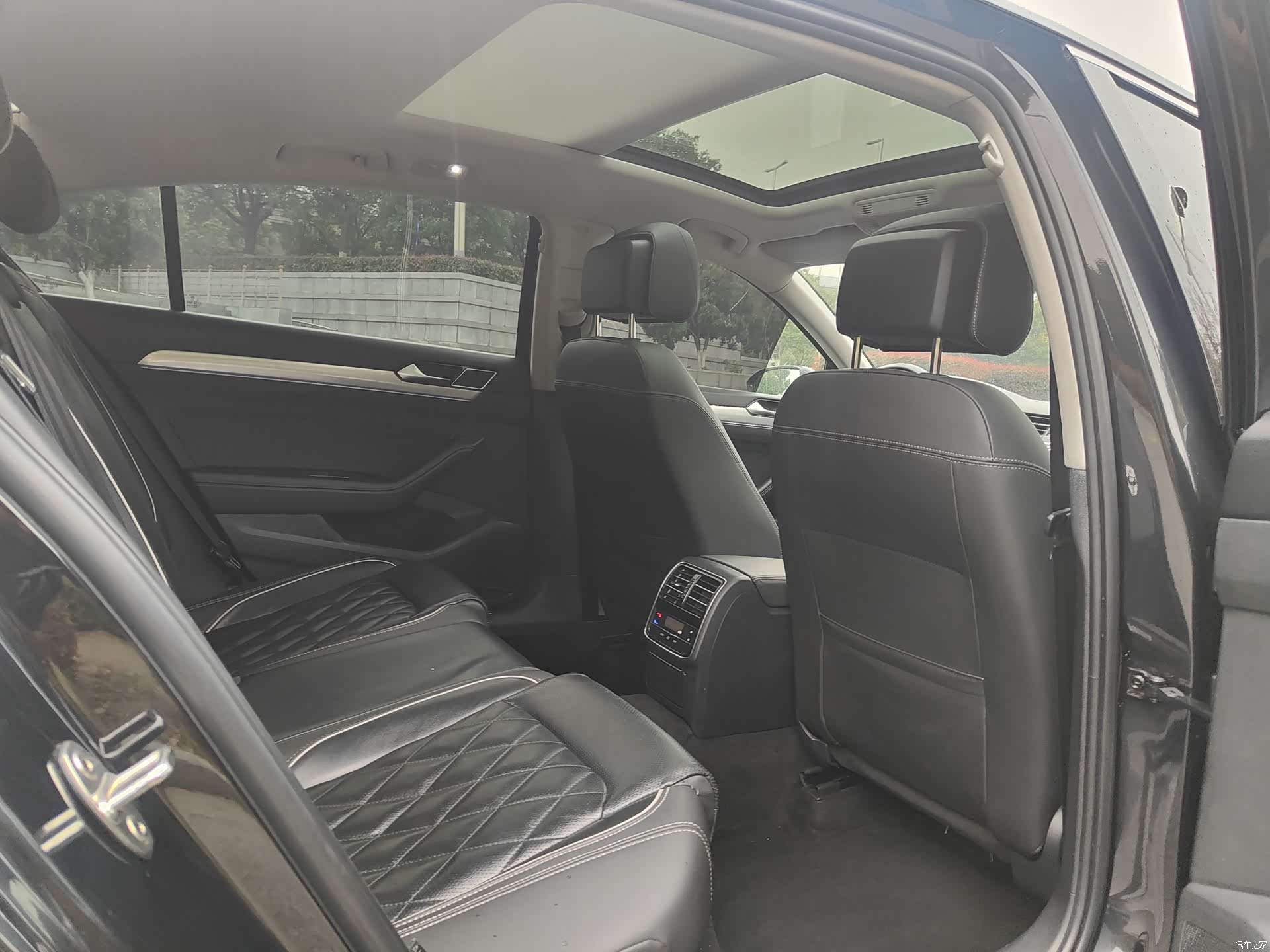 Volkswagen Magotan, 2021 8