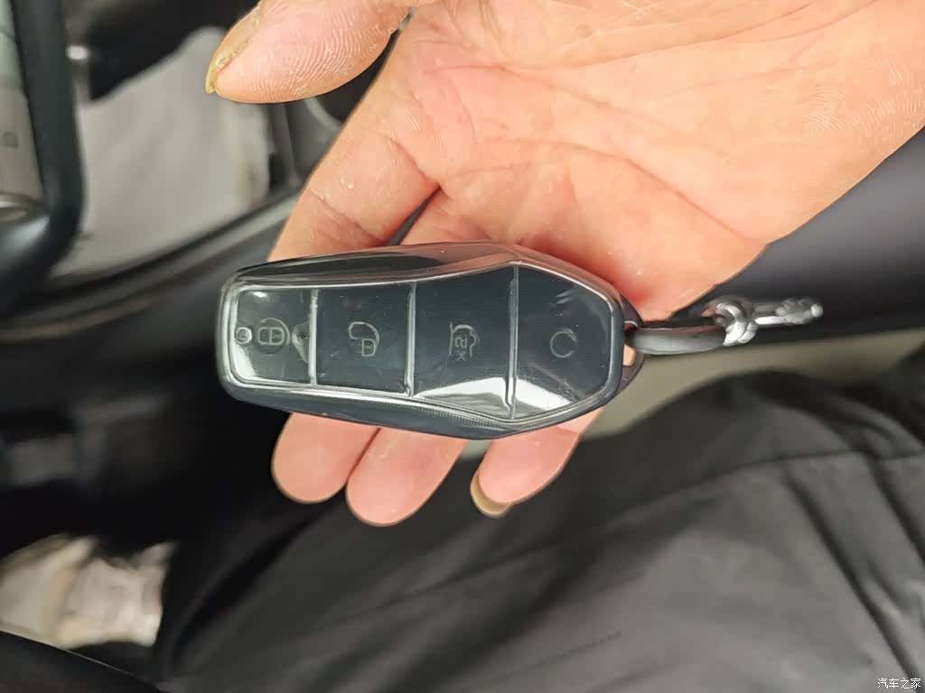 BYD Dolphin, 2023 9