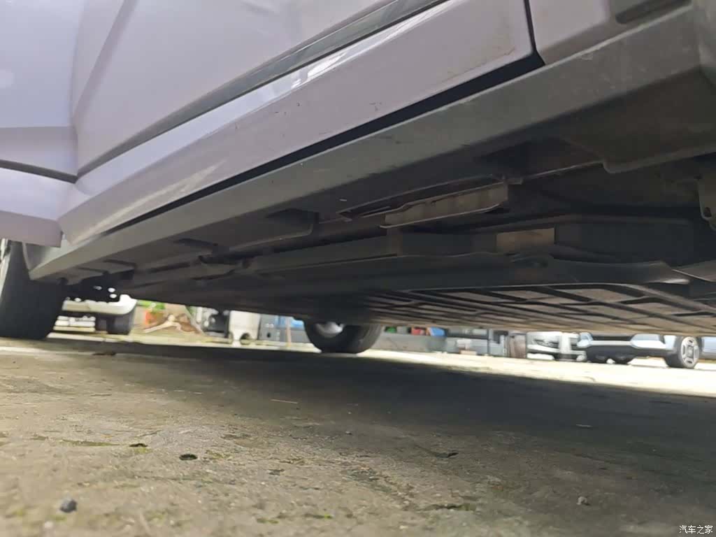 BYD Dolphin, 2023 21