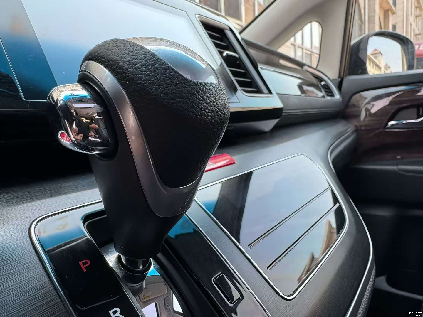 Honda Elysion, 2017 все фото