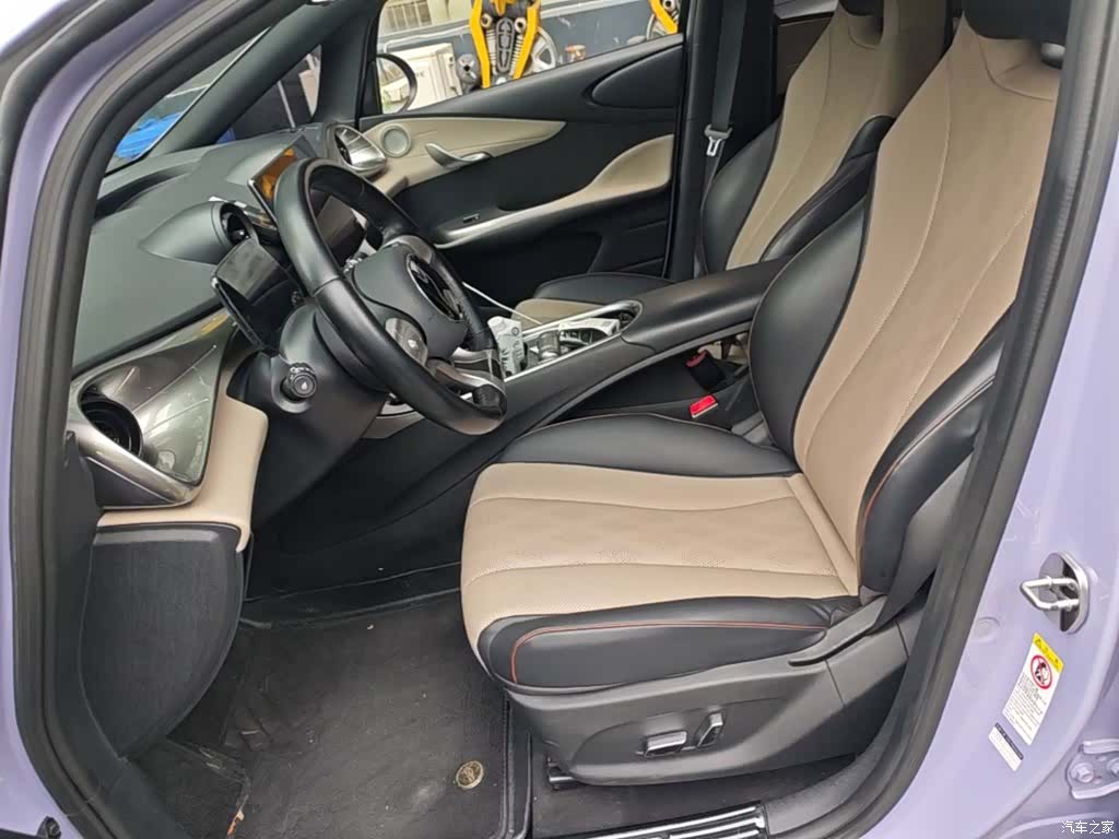 BYD Dolphin, 2023 15