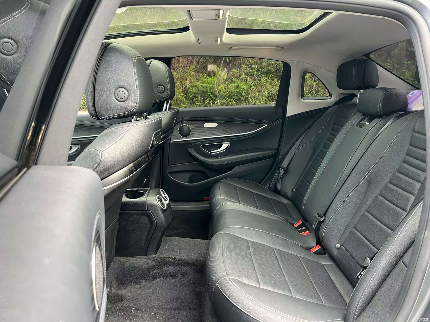 Mercedes-Benz E-Class, 2020 6