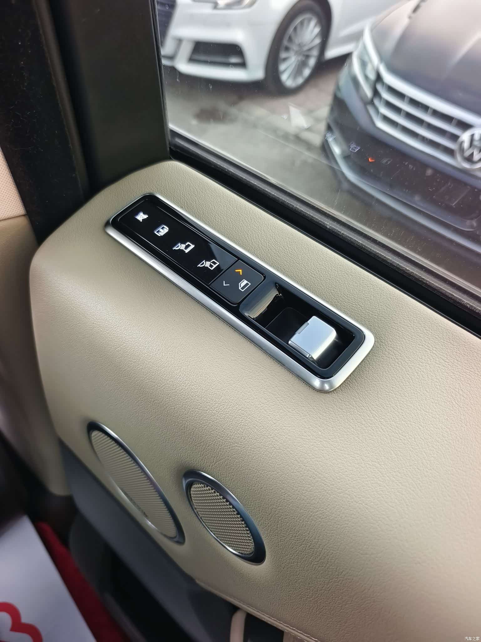 Land Rover Range Rover, 2019 13