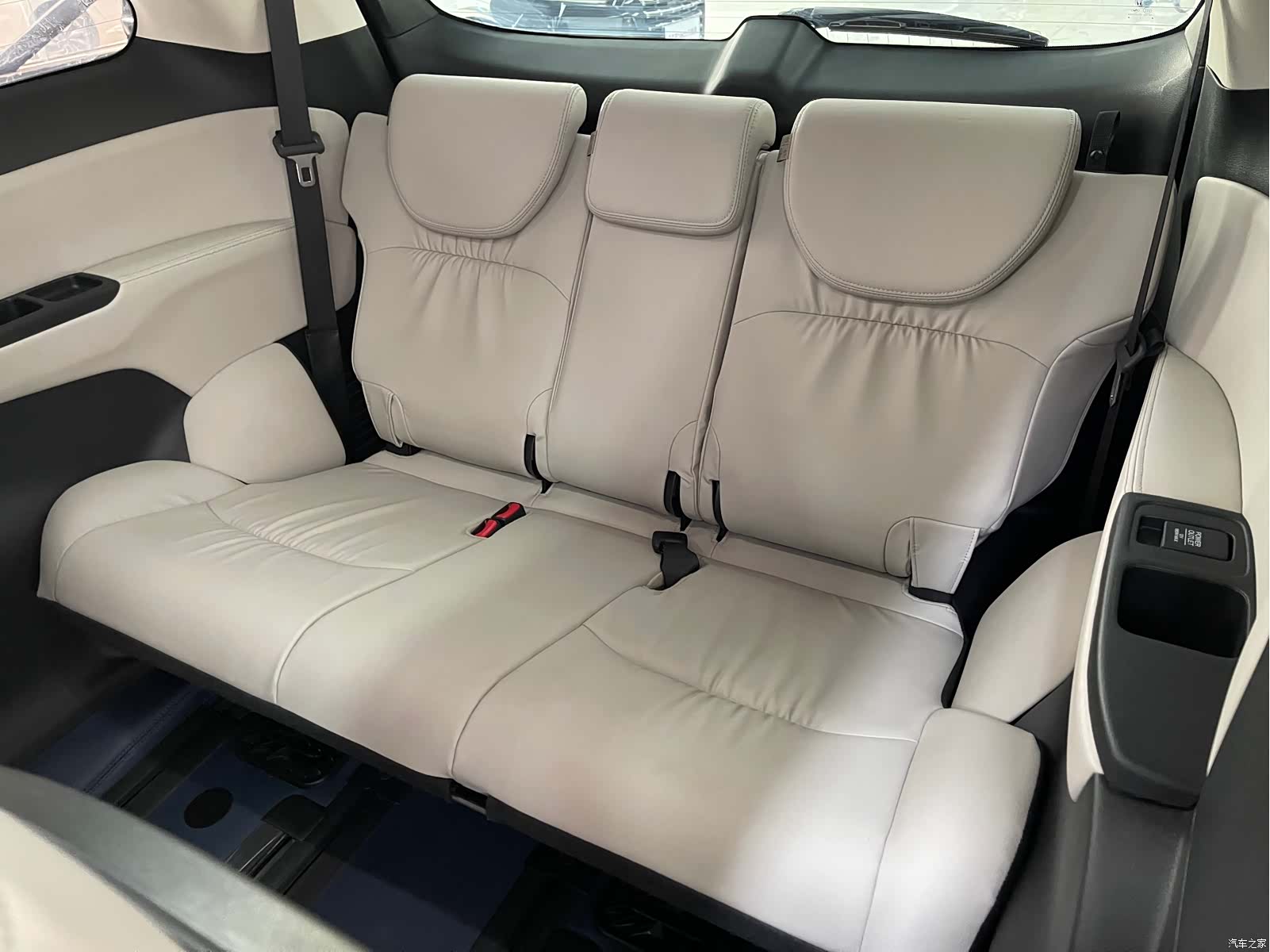 Honda Elysion, 2024 11
